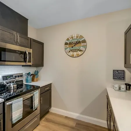 Cozy King Bed-Free Parking! Easy Ride To Nyc Apartment